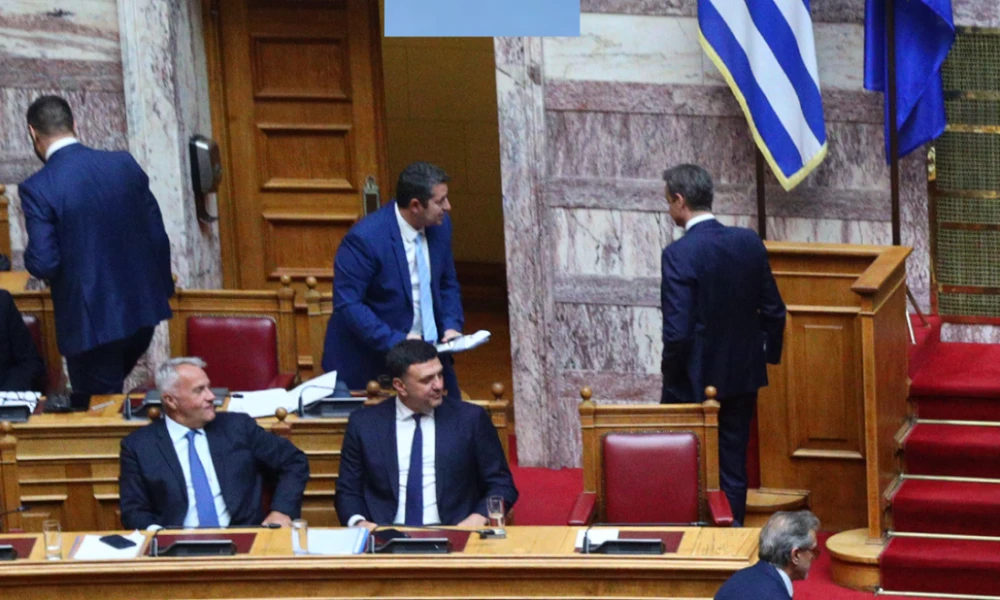 Σκληρή η απάντηση ΣΥΡΙΖΑ στον Μητσοτάκη: Δείλιασε να αντιμετωπίσει την αξιωματική αντιπολίτευση - Τείνει χείρα φιλίας σε «Σπαρτιάτες»